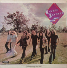Carica l&#39;immagine nel visualizzatore di Gallery, Lynyrd Skynyrd : Nuthin&#39; Fancy (LP, Album)
