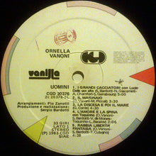 Carica l&#39;immagine nel visualizzatore di Gallery, Ornella Vanoni : Uomini (LP, Album)
