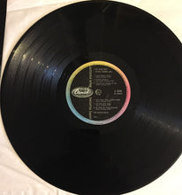 Carica l&#39;immagine nel visualizzatore di Gallery, The Beach Boys : Introduce Barbara Ann (LP, Comp)
