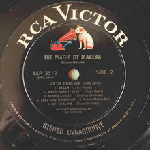 Carica l&#39;immagine nel visualizzatore di Gallery, Miriam Makeba : The Magic Of Makeba (LP, Album, Ind)
