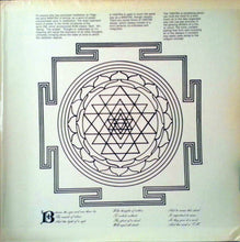 Carica l'immagine nel visualizzatore di Gallery, The Moody Blues : In Search Of The Lost Chord (LP, Album, RE, W; )
