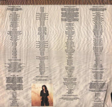Carica l&#39;immagine nel visualizzatore di Gallery, Ofra Haza : Desert Wind (LP, Album)
