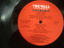 Carica l&#39;immagine nel visualizzatore di Gallery, Roger Waters : The Wall: Live In Berlin (2xLP, Album, Liv)
