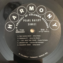 Carica l&#39;immagine nel visualizzatore di Gallery, Pearl Bailey : Pearl Bailey Sings (LP)
