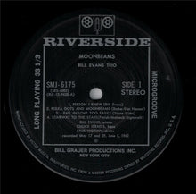 Carica l&#39;immagine nel visualizzatore di Gallery, The Bill Evans Trio : Moon Beams (LP, Album, RE)
