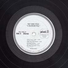 Carica l&#39;immagine nel visualizzatore di Gallery, Nat King Cole : A Blossom Fell (LP, Comp)
