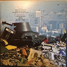 Carica l&#39;immagine nel visualizzatore di Gallery, Joe Walsh : There Goes The Neighborhood (LP, Album)
