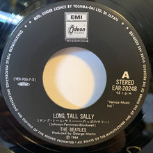 Carica l&#39;immagine nel visualizzatore di Gallery, The Beatles = The Beatles : ロング・トール・サリー = Long Tall Sally / アイ・コール・ユア・ネーム = I Call Your Name (7&quot;, Single, RE)
