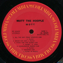 Carica l&#39;immagine nel visualizzatore di Gallery, Mott The Hoople : Mott (LP, Album, RE)
