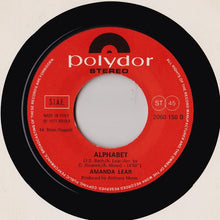 Carica l&#39;immagine nel visualizzatore di Gallery, Amanda Lear : Queen Of China-Town (7&quot;)
