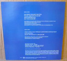 Carica l&#39;immagine nel visualizzatore di Gallery, The Stars Of Heaven : Sacred Heart Hotel (LP, MiniAlbum)
