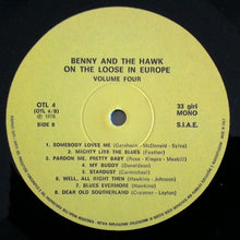 Carica l&#39;immagine nel visualizzatore di Gallery, Benny Carter And  Coleman Hawkins : Benny And The Hawk On The Loose In Europe Vol.4 (LP, Comp)
