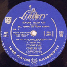 Carica l&#39;immagine nel visualizzatore di Gallery, Bill Perkins, Richie Kamuca With Pete Jolly, Stan Levey, Red Mitchell : Tenors Head-On (LP, Album, Mono)
