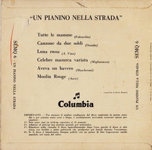 Carica l&#39;immagine nel visualizzatore di Gallery, Unknown Artist : &quot;Un Pianino Nella Strada&quot; (7&quot;, EP)

