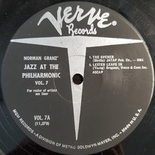 Carica l&#39;immagine nel visualizzatore di Gallery, Charlie Parker, Lester Young, Flip Phillips, Roy Eldridge, Buddy Rich, Ray Brown, Tommy Turk, Hank Jones : Norman Granz&#39; Jazz At The Philharmonic Volume 7 (LP, Comp, Mono, RE)
