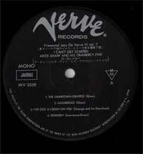 Carica l&#39;immagine nel visualizzatore di Gallery, Artie Shaw And His Gramercy Five : I Can&#39;t Get Started... (LP, Album, Mono, RE)
