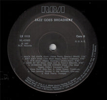 Carica l&#39;immagine nel visualizzatore di Gallery, Various : Jazz Goes Broadway (LP, Album, RE)
