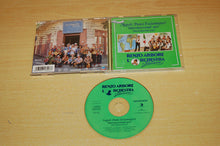 Carica l&#39;immagine nel visualizzatore di Gallery, Renzo Arbore L&#39;Orchestra Italiana : Napoli: Punto Esclamativo! &quot;Internescional Uei!&quot; (International Way) (CD, Album)

