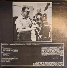 Carica l&#39;immagine nel visualizzatore di Gallery, Art Hodes With Raymond Burke - Pops Foster - Truck Parham - Barrett Deems - Volly De Faut - George Brunies - Nap Trottier : Hodes&#39; Art (LP, Album)
