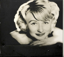Carica l&#39;immagine nel visualizzatore di Gallery, Blossom Dearie / Les Blue Stars : The Pianist (CD, Comp, Dig)
