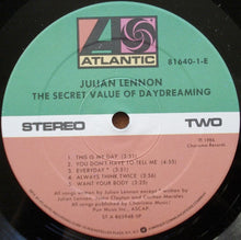 Carica l&#39;immagine nel visualizzatore di Gallery, Julian Lennon : The Secret Value Of Daydreaming (LP, Album)
