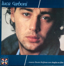 Carica l'immagine nel visualizzatore di Gallery, Luca Carboni : ...Intanto Dustin Hoffman Non Sbaglia Un Film (CD, Album)
