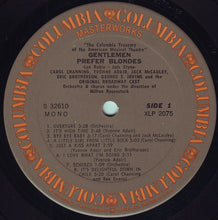 Carica l&#39;immagine nel visualizzatore di Gallery, Carol Channing, Yvonne Adair, Jack McCauley, Eric Brotherson, George S. Irving And The &quot;Gentlemen Prefer Blondes&quot; Original Broadway Cast : Gentlemen Prefer Blondes (LP, Album, Mono, RE)
