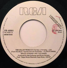 Carica l&#39;immagine nel visualizzatore di Gallery, Bruce Hornsby And The Range : The Valley Road (7&quot;, Single, Promo)
