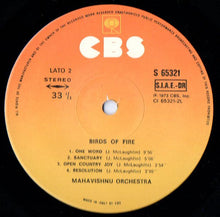 Carica l&#39;immagine nel visualizzatore di Gallery, Mahavishnu Orchestra : Birds Of Fire (LP, Album, RE)
