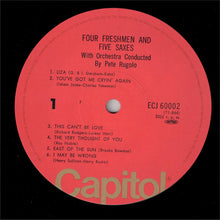 Carica l&#39;immagine nel visualizzatore di Gallery, The Four Freshmen : Four Freshmen And Five Saxes (LP, Album, RE)
