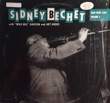 Carica l'immagine nel visualizzatore di Gallery, Sidney Bechet With Wild Bill Davison And Art Hodes : Giant Of Jazz (Volume 1) (LP, Album, Mono, RP)
