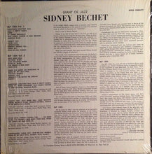 Carica l'immagine nel visualizzatore di Gallery, Sidney Bechet With Wild Bill Davison And Art Hodes : Giant Of Jazz (Volume 1) (LP, Album, Mono, RP)
