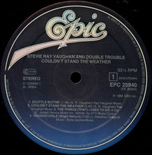 Carica l&#39;immagine nel visualizzatore di Gallery, Stevie Ray Vaughan And Double Trouble* : Couldn&#39;t Stand The Weather (LP, Album)
