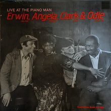 Carica l&#39;immagine nel visualizzatore di Gallery, Erwin Helfer, Angela Brown (6), Clark Dean &amp; Odie Payne : Live At The Piano Man (LP, Album)
