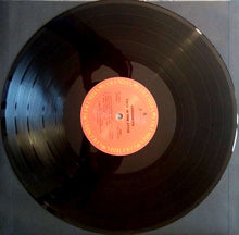 Carica l&#39;immagine nel visualizzatore di Gallery, Aerosmith : Toys In The Attic (LP, Album, RE)

