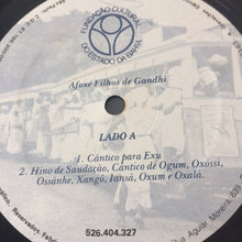 Carica l&#39;immagine nel visualizzatore di Gallery, Afoxé Filhos de Gandhi : Afoxé Filhos de Gandhi (LP)
