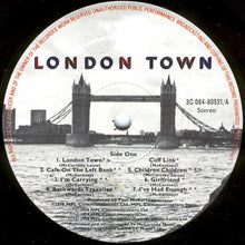 Carica l&#39;immagine nel visualizzatore di Gallery, Wings (2) : London Town (LP, Album)
