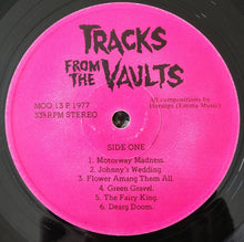 Carica l&#39;immagine nel visualizzatore di Gallery, Horslips : Tracks From The Vaults (LP, Comp)
