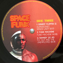 Carica l&#39;immagine nel visualizzatore di Gallery, Various : Space Funk (Afro Futurist Electro Funk In Space 1976-84) (2xLP, Comp)
