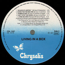 Carica l&#39;immagine nel visualizzatore di Gallery, Living In A Box : Living In A Box (LP, Album)
