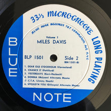 Carica l&#39;immagine nel visualizzatore di Gallery, Miles Davis : Volume 1 (LP, Comp, Mono, Lex)
