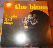 Carica l&#39;immagine nel visualizzatore di Gallery, Juanita Hall : Sings The Blues (LP, Album)
