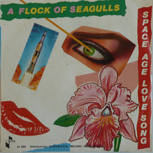 Carica l&#39;immagine nel visualizzatore di Gallery, A Flock Of Seagulls : Space Age Love Song (7&quot;, Single)
